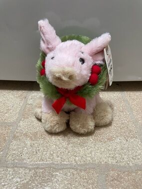 Ganz Yuletide Wreath Pink and White Pig Plush Stuffed Animal Christmas 6"